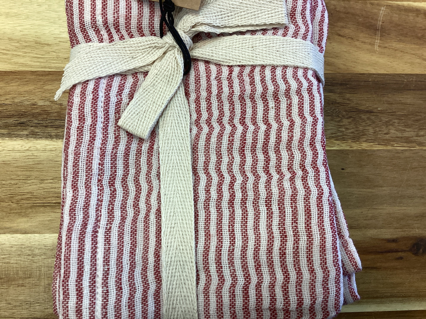 18” sq napkin, red and white stripe