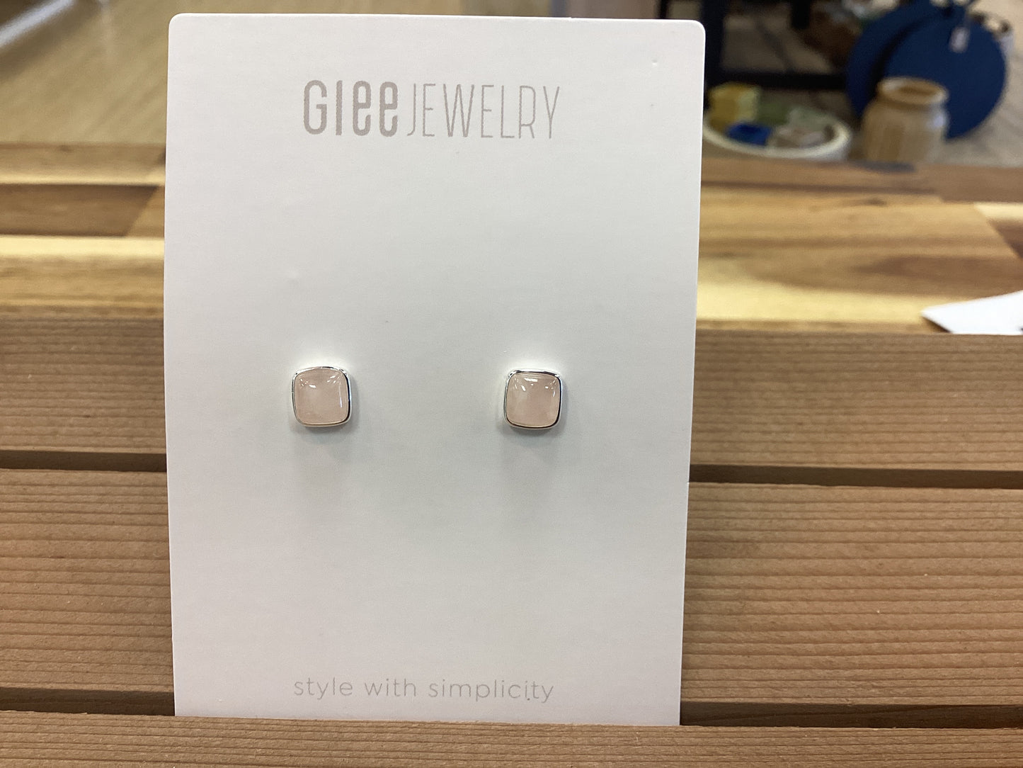 Glee Quinn studs silver/ rose quartz