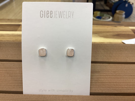 Glee Quinn studs silver/ rose quartz
