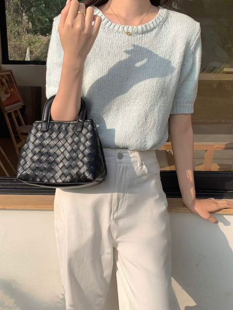 Black Mini Woven Top-Handle Crossbody Bag w/Cosmetic Pouch: 06 Black