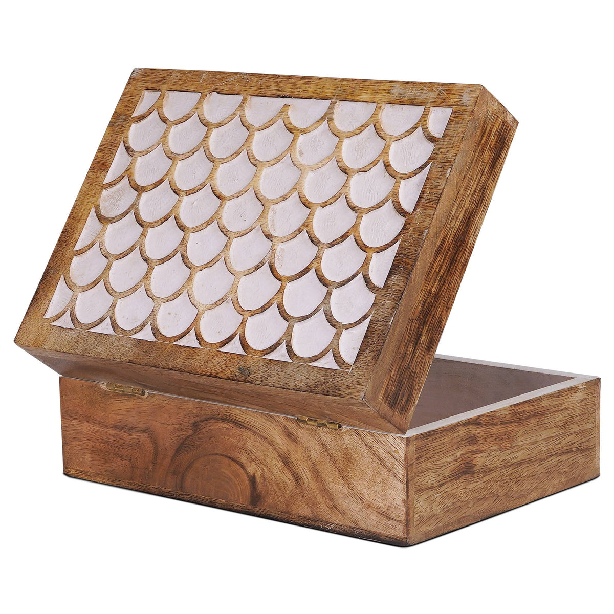 Carved Scallop Boxes in Medium Burnt/White: Medium- 7.5” x 4.5” x 3”