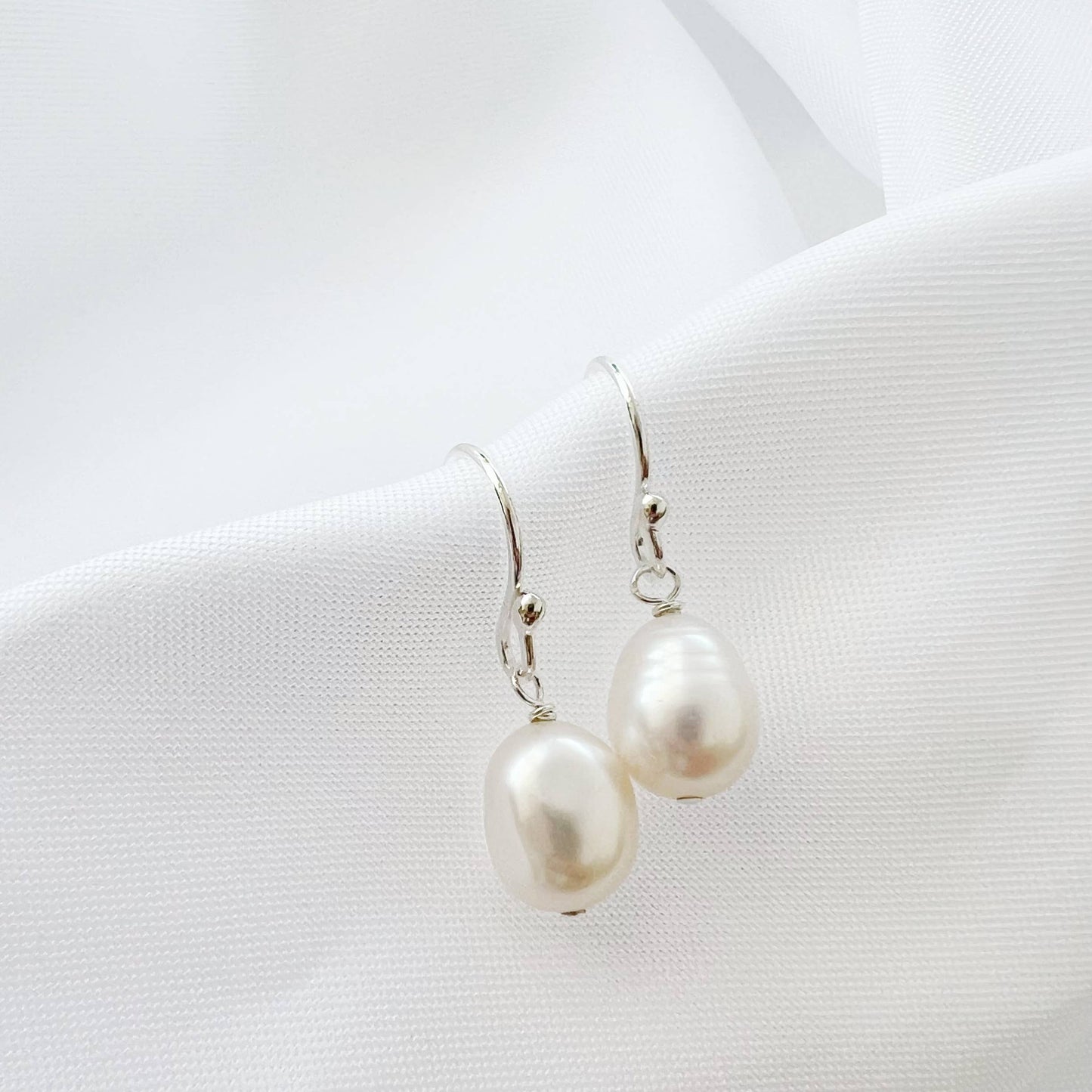 Kaia Freshwater Pearl Dangle Earrings Gold / Silver: 14k Gold Filled