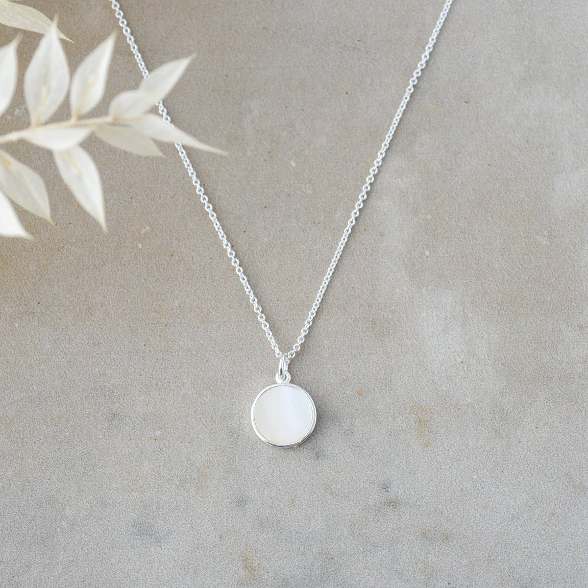 Alluring Necklace-Mother of Pearl: Silver/Mother Of Pearl