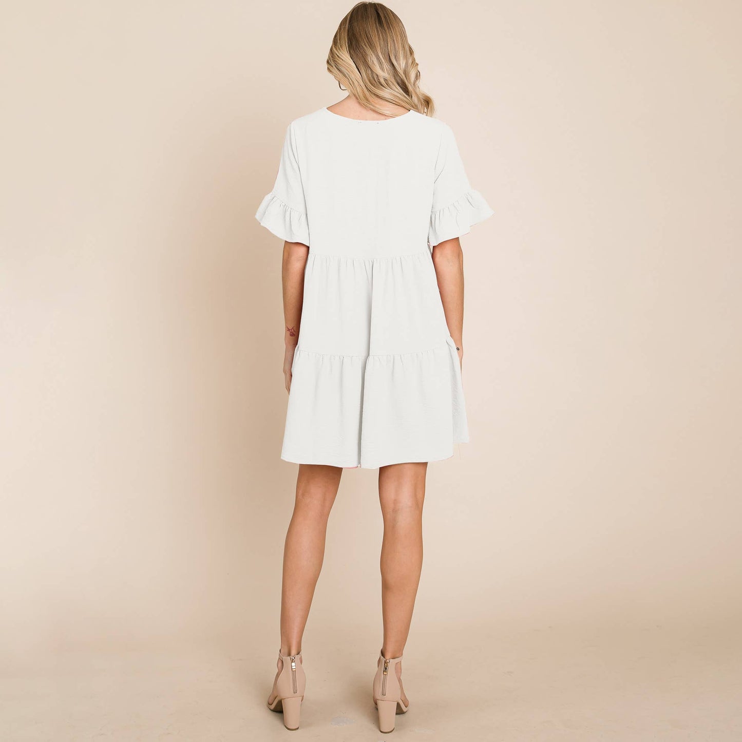 Layered Pleated Flutter Ruffle Sleeve  Tiered Dress: Black / Large 12-14