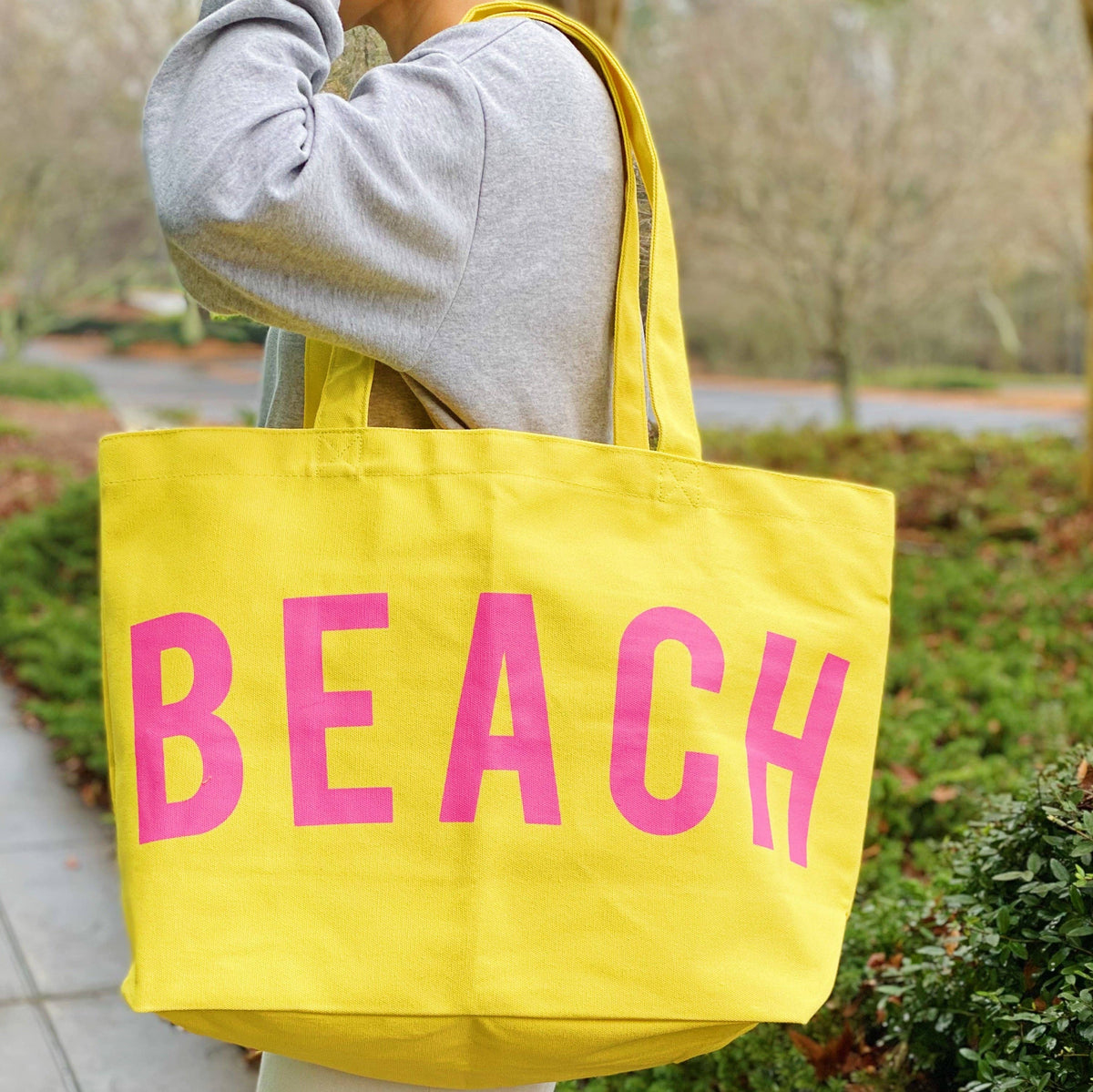 Well Made Beach Canvas Tote: Ocean
