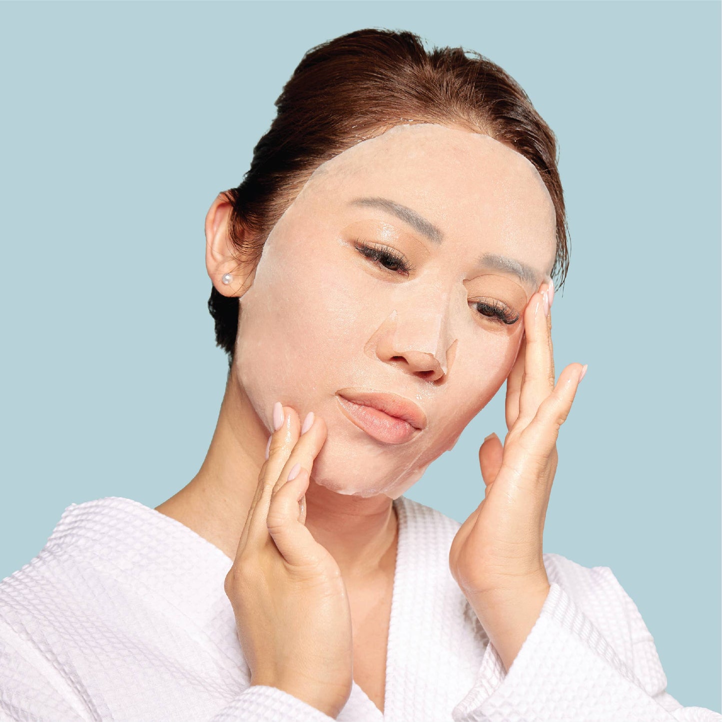 The Blue Dream Moisture Repair Raw Juice Face Mask: With Peg Hole
