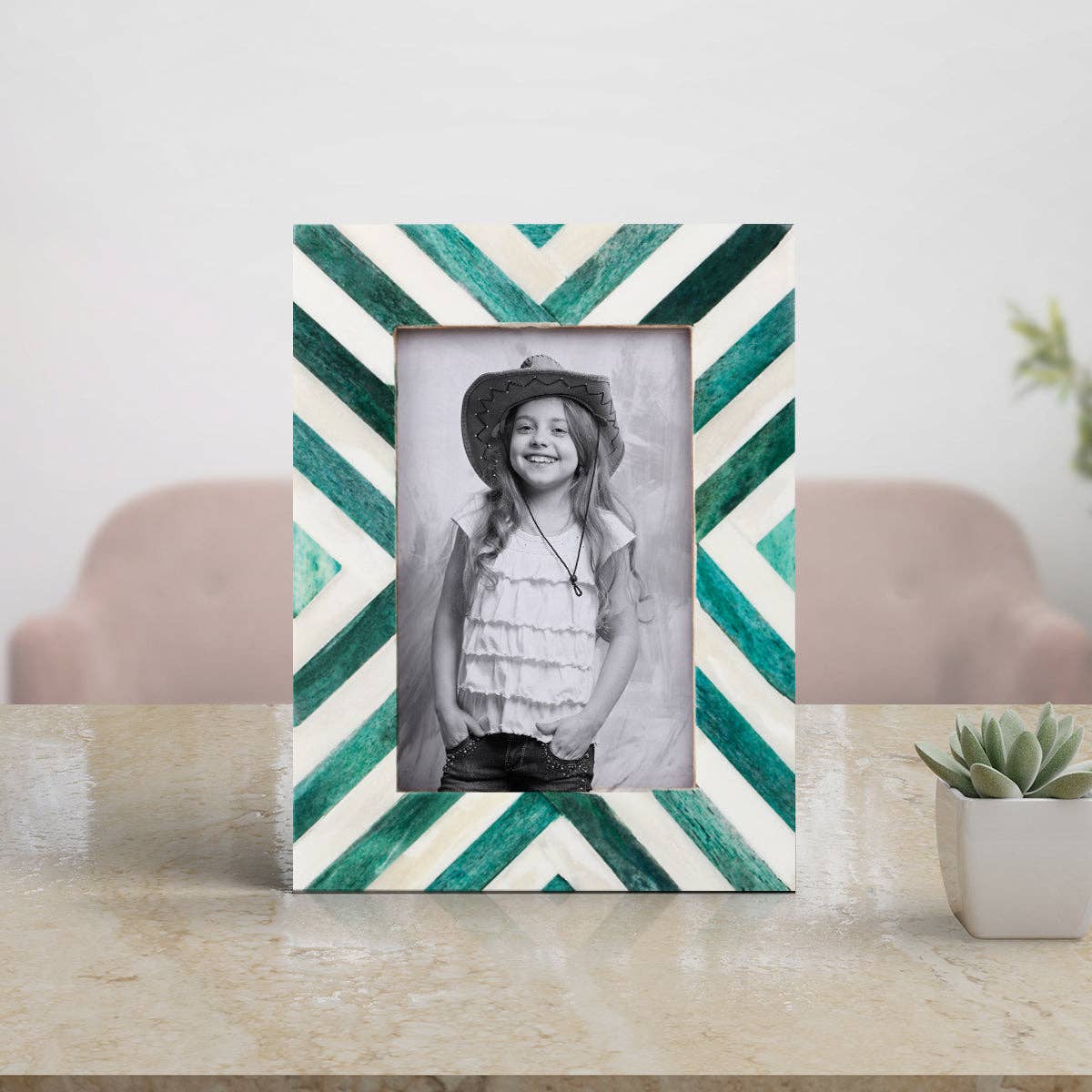 Picture Frames Chevron Pattern Green & White 4x6 Inch: Green