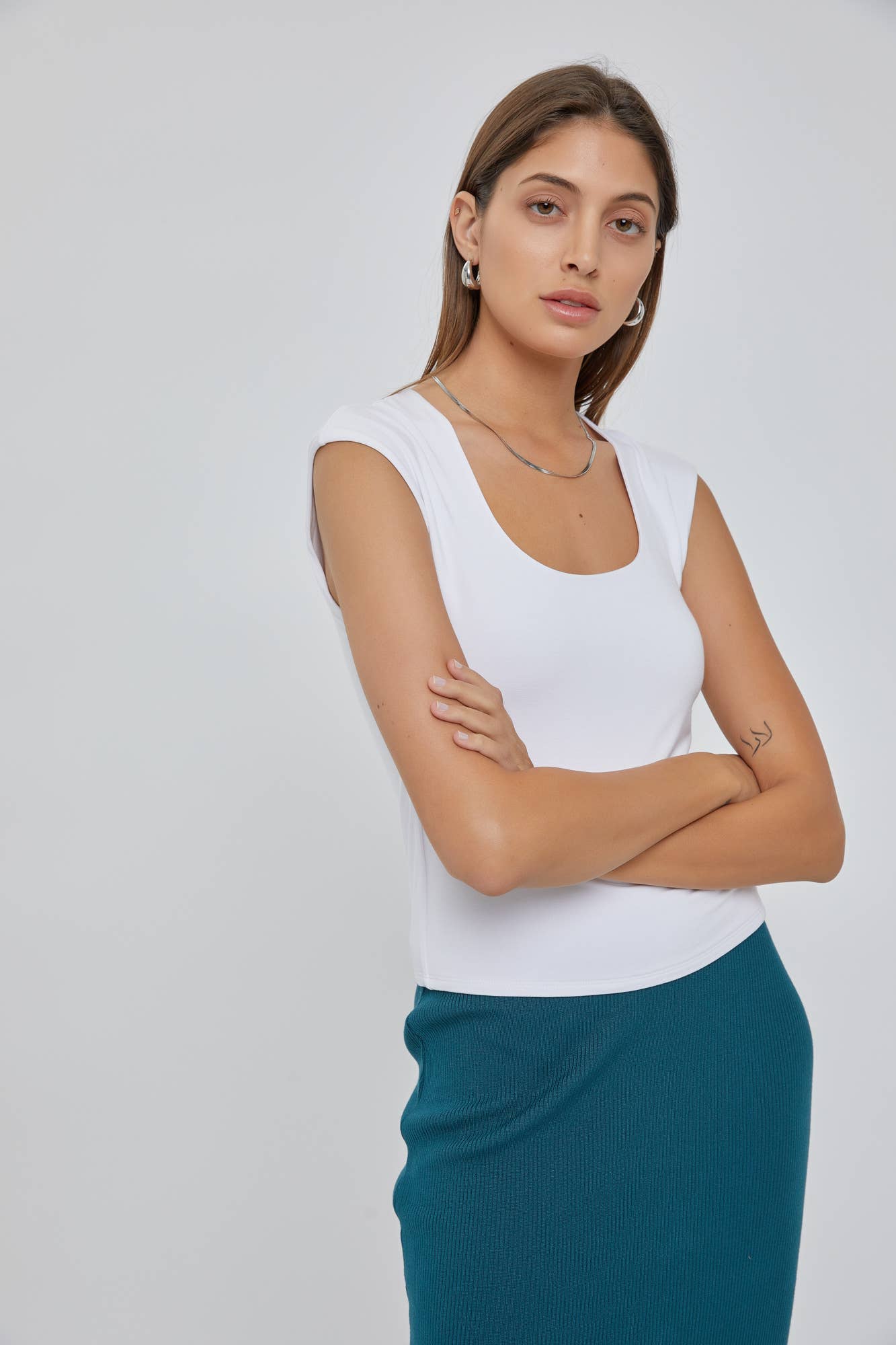 BASIC CAP SLEEVE KNIT TOP: Medium / Sky
