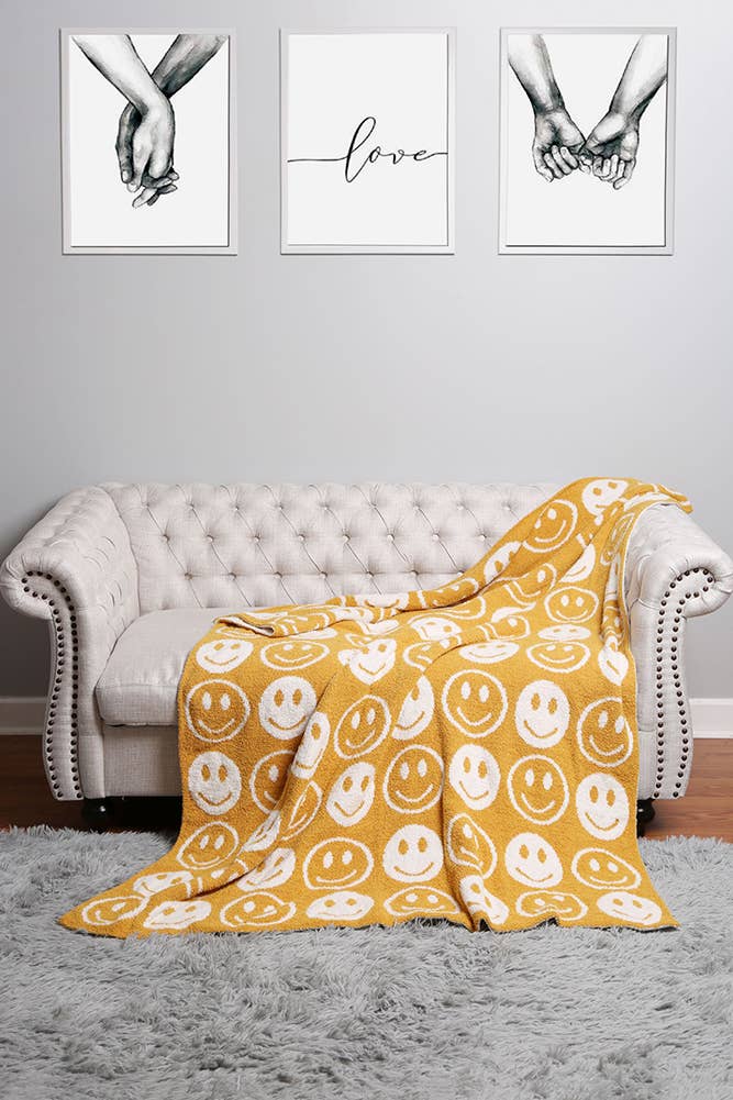Happy Face Throw Blanket: Yellow