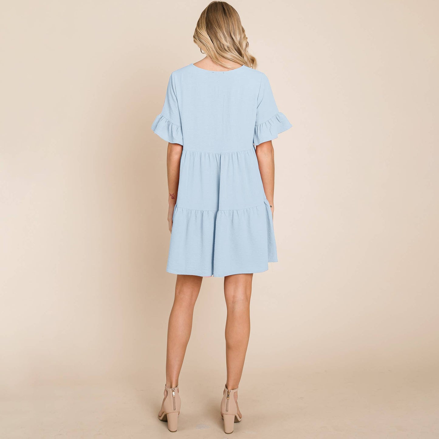 Layered Pleated Flutter Ruffle Sleeve  Tiered Dress: Black / Small 4-6