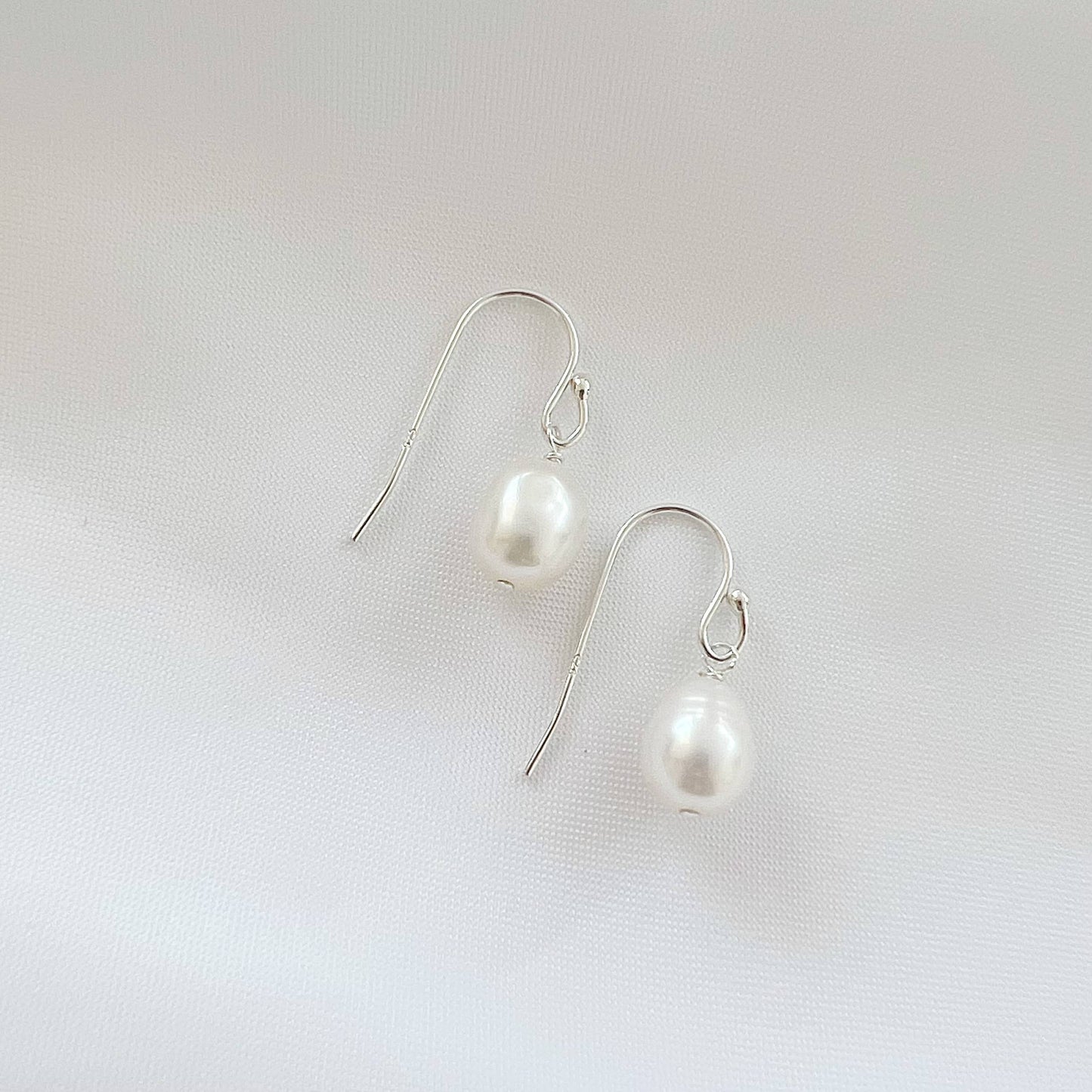 Kaia Freshwater Pearl Dangle Earrings Gold / Silver: 14k Gold Filled