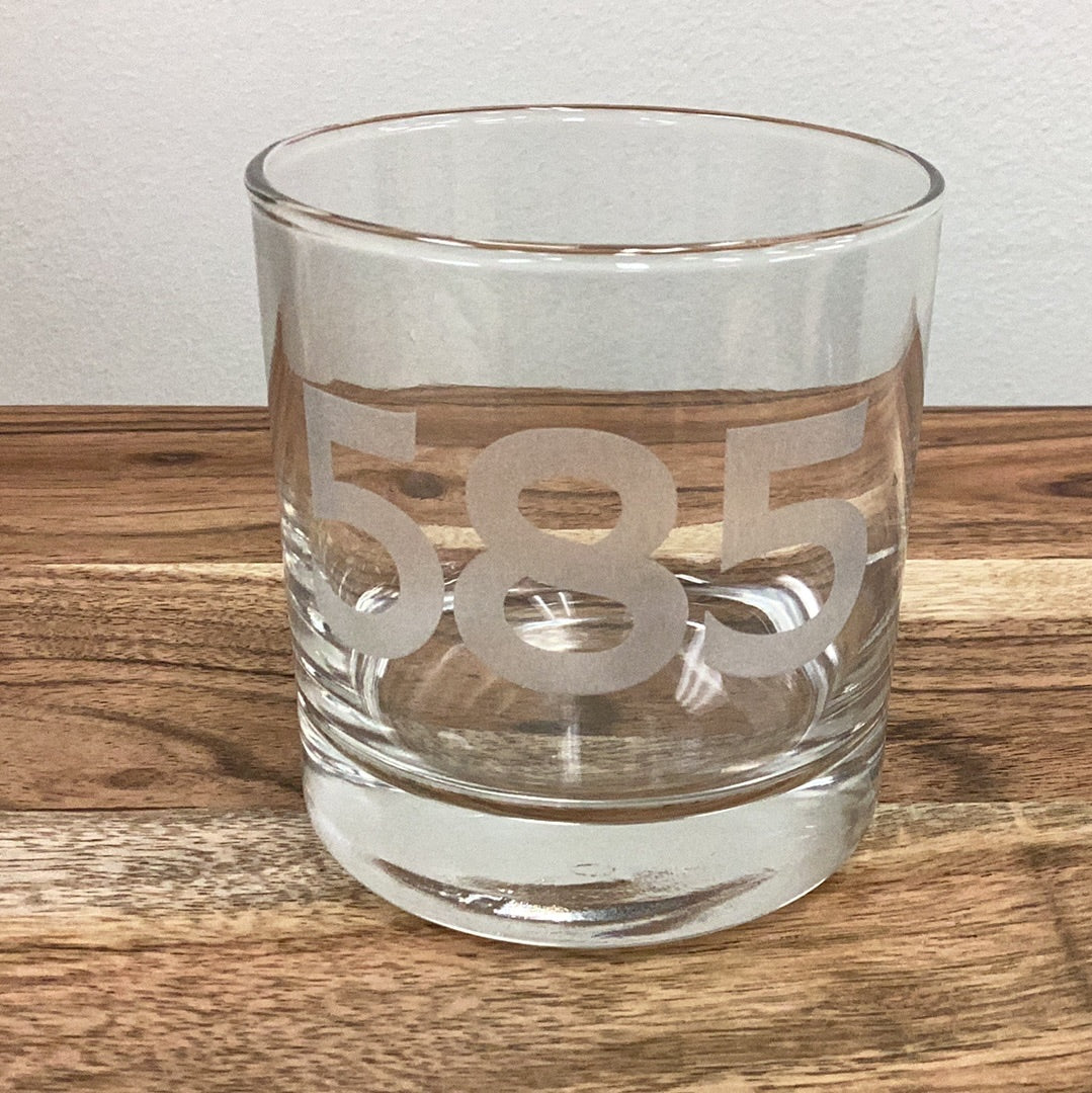 Whiskey glass 585