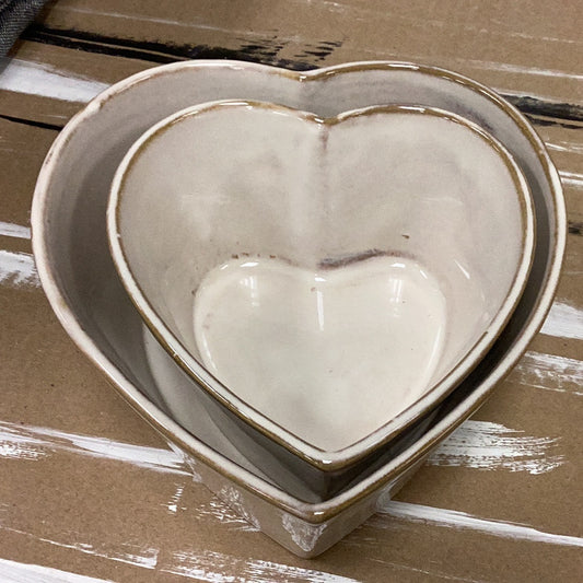 S/2 heart shaped bowl