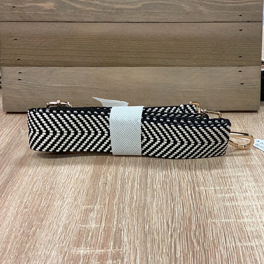 Funky monkey purse strap- black/white