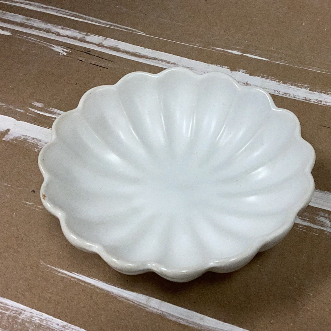 Inner 5” scalloped ceramic bowl