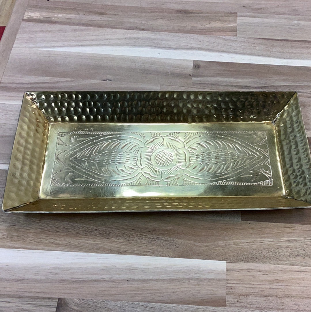 Decorative hammered aluminum tray with stamped design